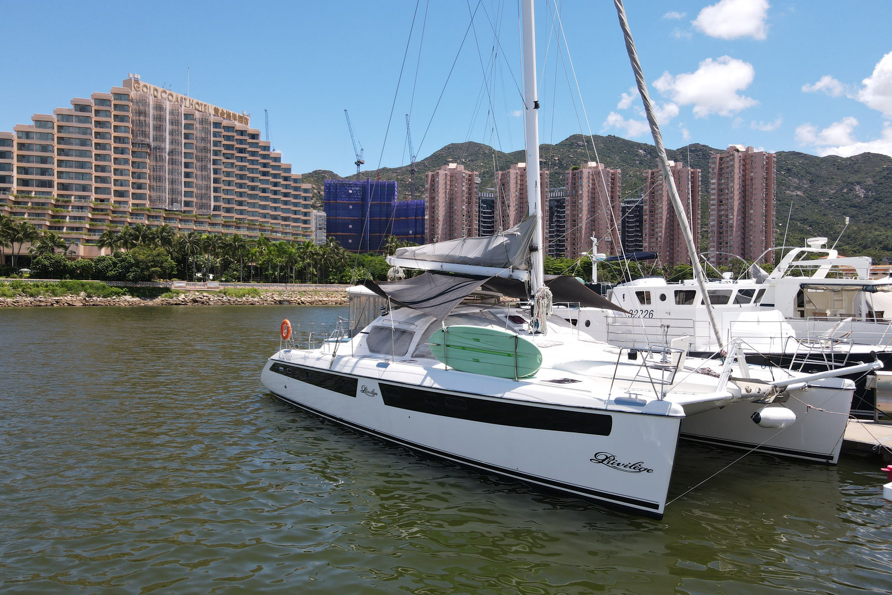 Privilege 495, Catamaran in Hong Kong